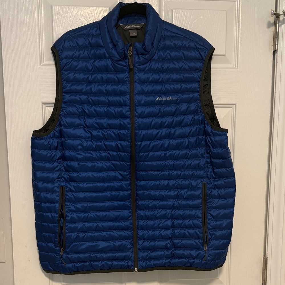 Eddie Bauer Men's Navy Quilted Vest